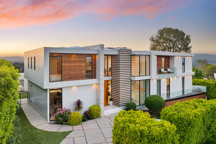House 3